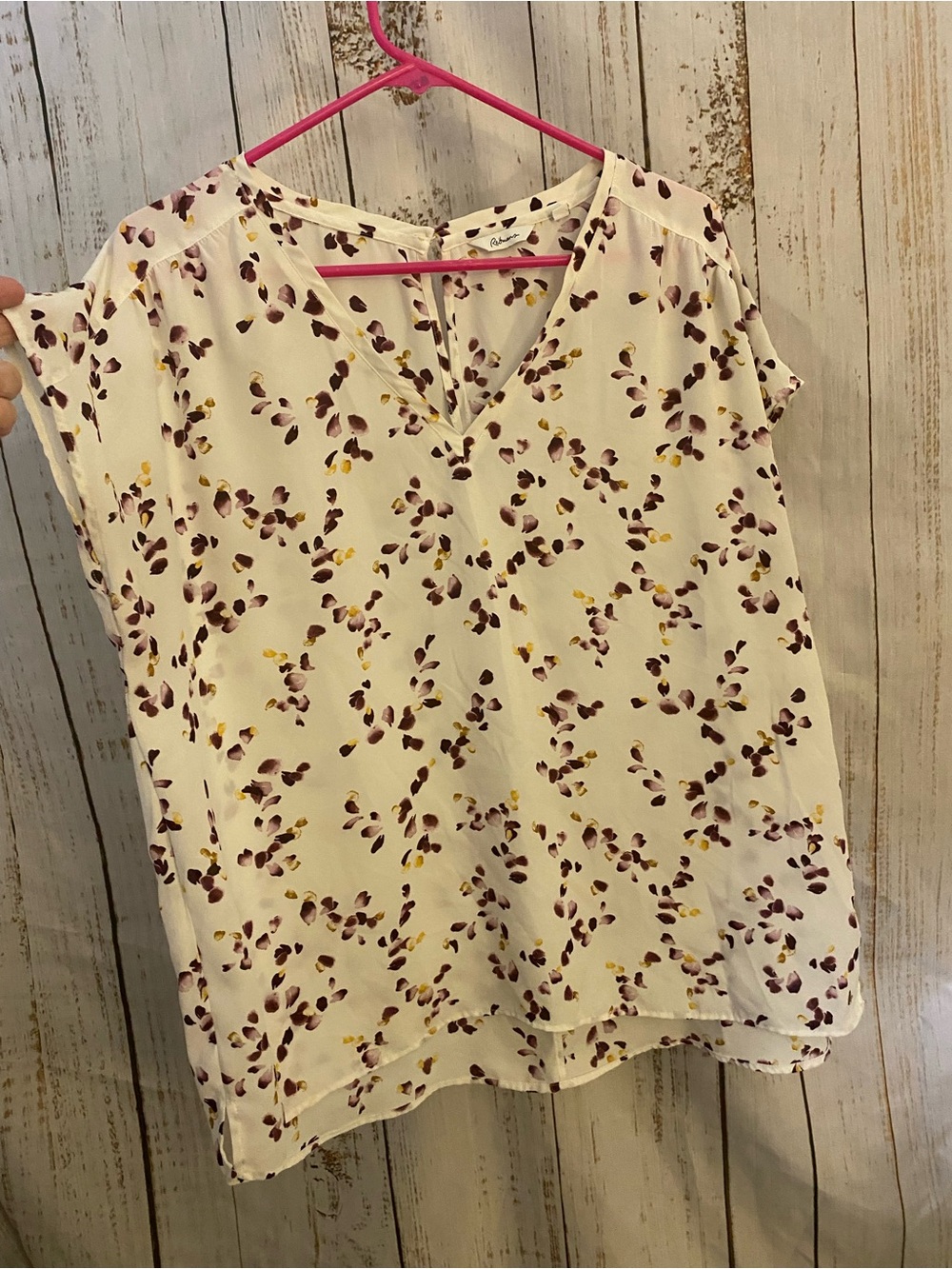 Women’s Floral Short Sleeve V-Neck Top